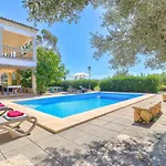 Villa Suau Gran by Villa Plus